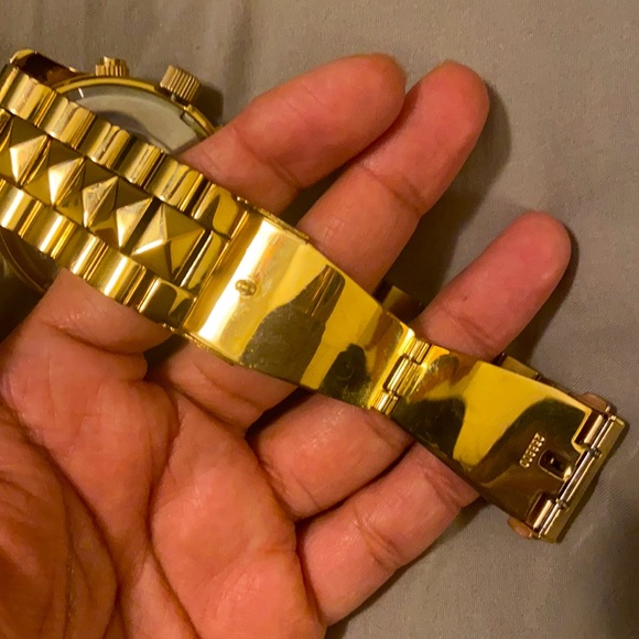 MK WATCH - Picture 3 of 5